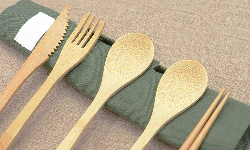 Disposable wooden cutlery has many advantages